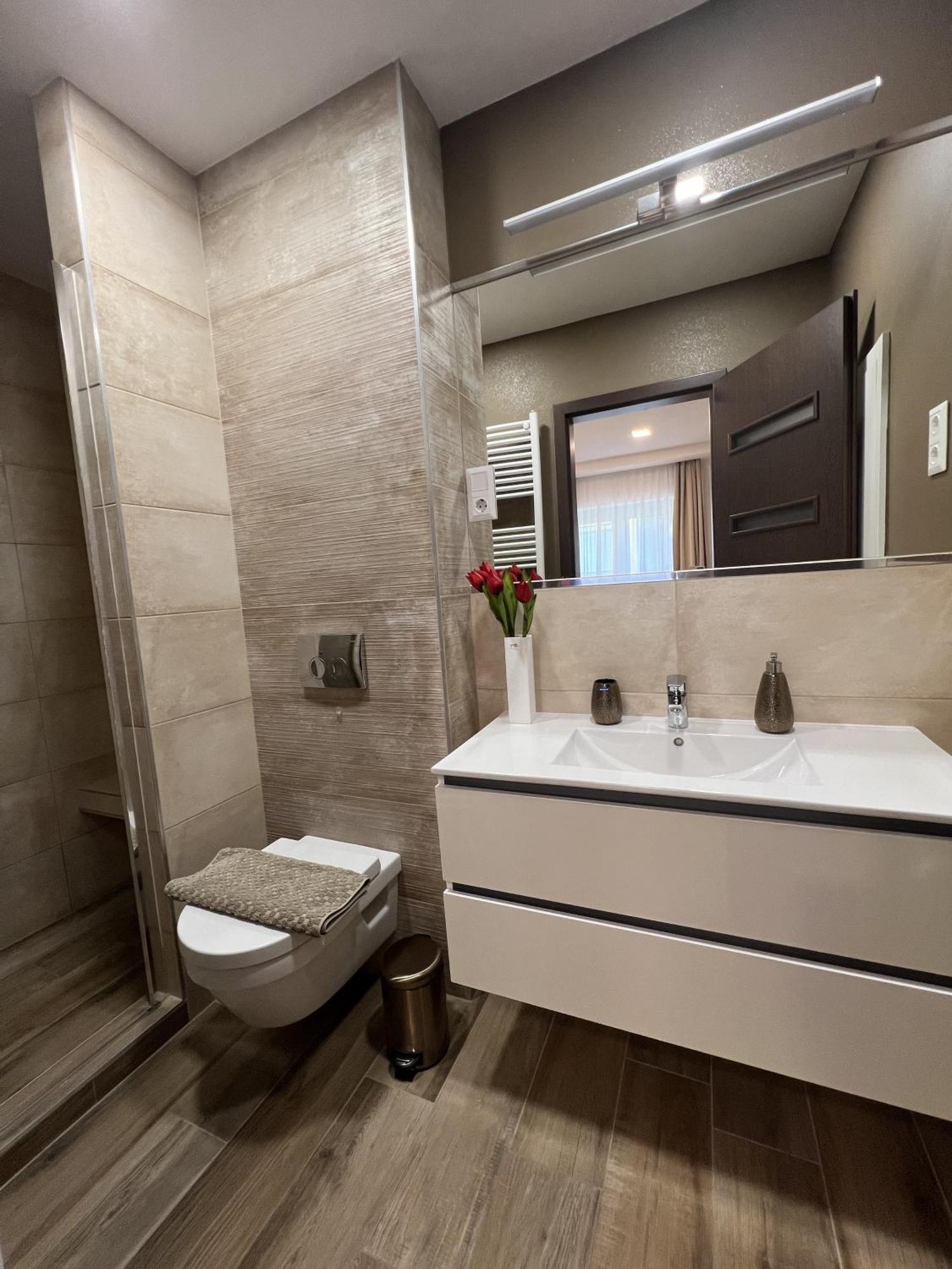 True Gem At The Airport By Newave Appartement